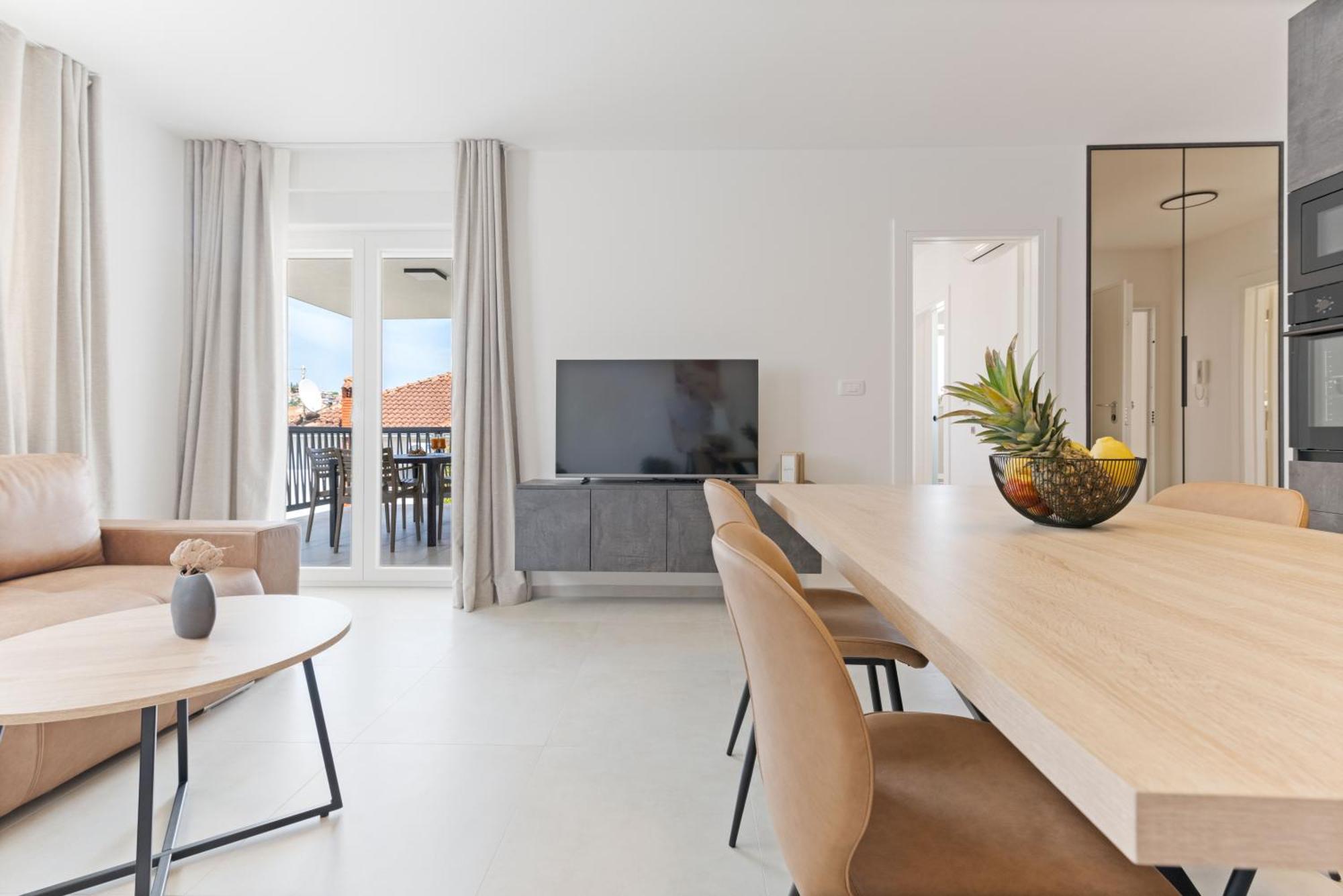 Apartment Lush