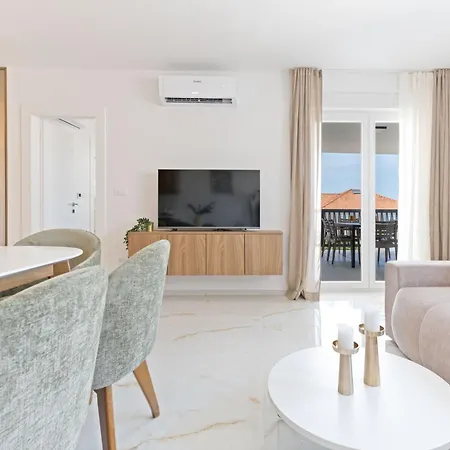 Lush Suites Trogir Exterior photo